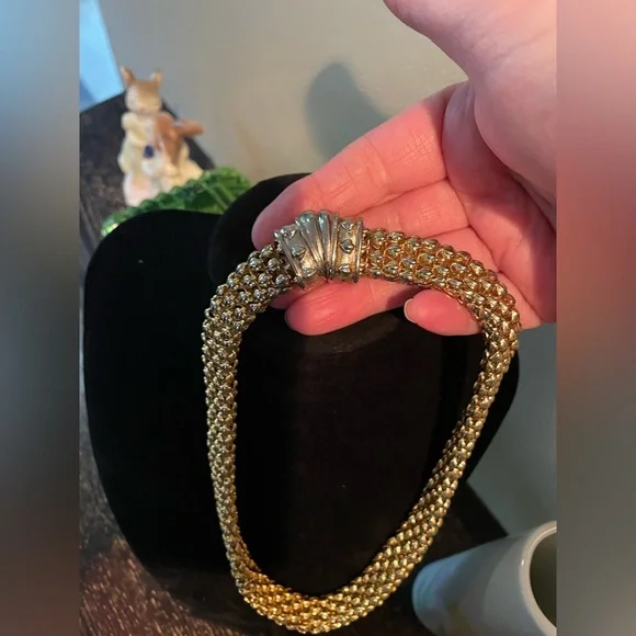 Vintage Mesh Gold-tone Choker - Picture 4 of 4